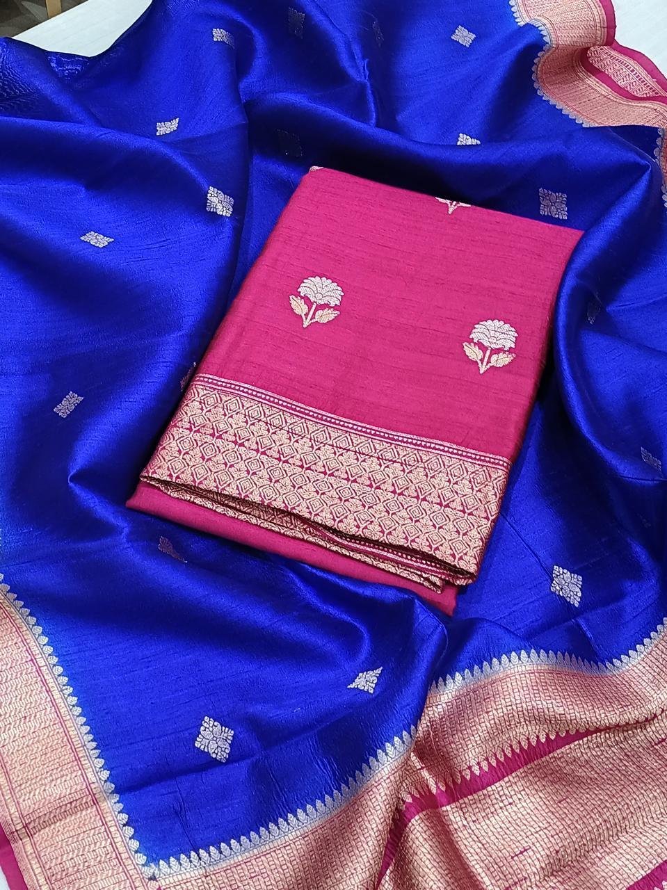 Pink color Handloom Silk suit set with traditional woven/zari detailing